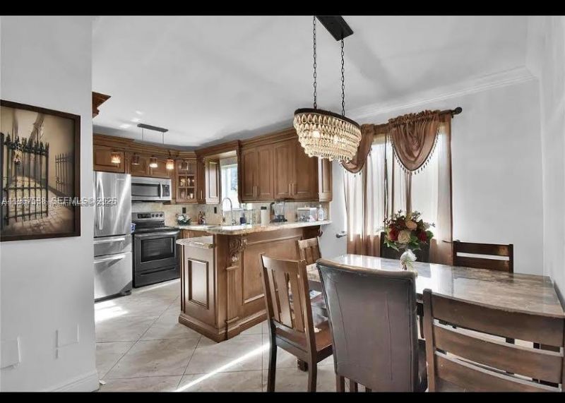 985 NE 33rd Ter, Unit 201, Homestead, FL 33033 Photo