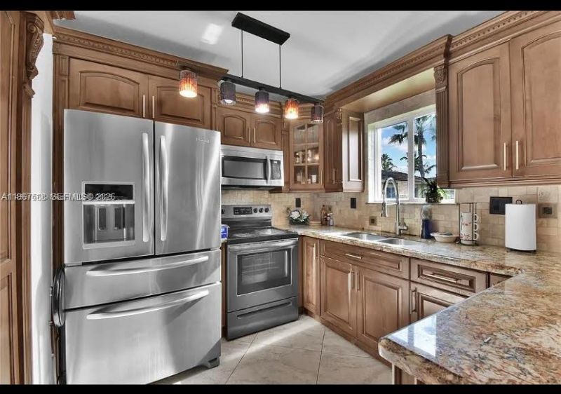 985 NE 33rd Ter, Unit 201, Homestead, FL 33033 Photo