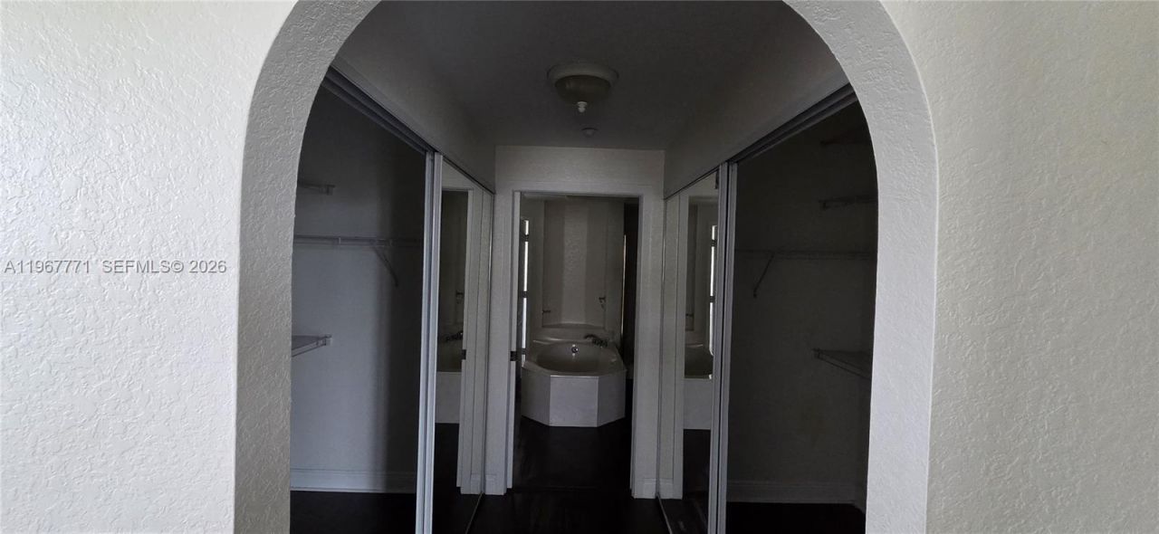 10700 NW 66th St , Unit 414, Doral, FL 33178 Photo