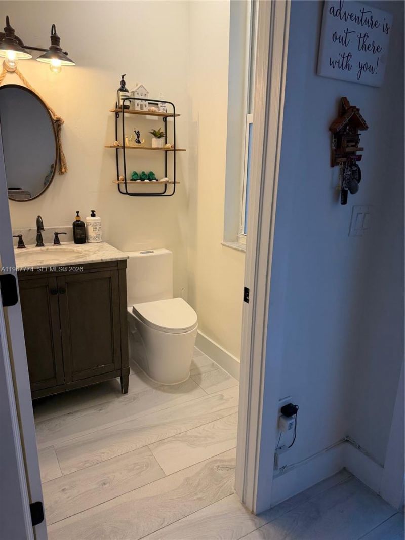 11536 NW 43rd Ter, Doral, FL 33178 Photo