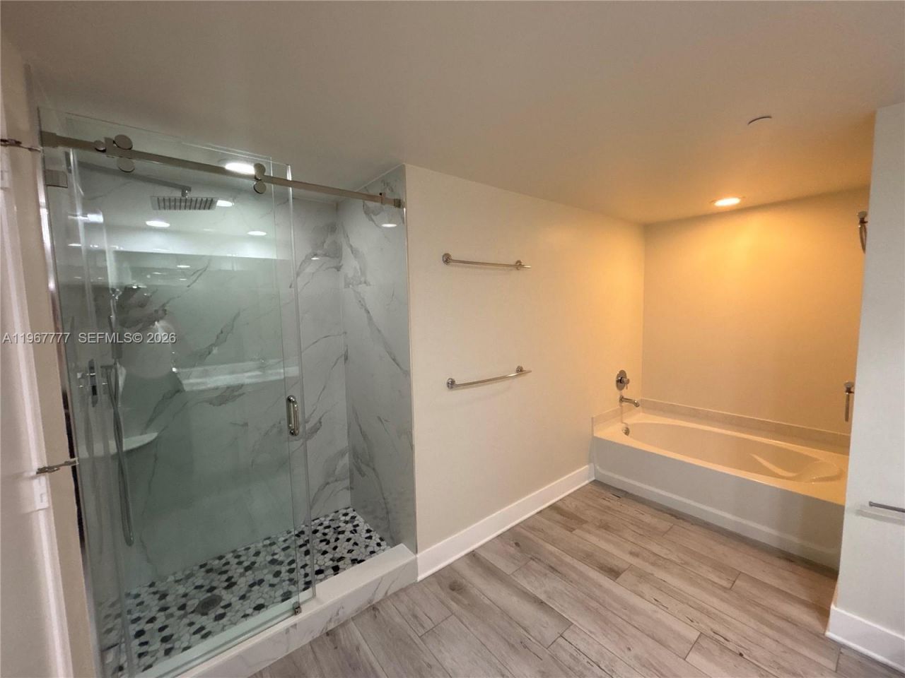 950 Brickell Bay Dr , Unit 2007, Miami, FL 33131 Photo