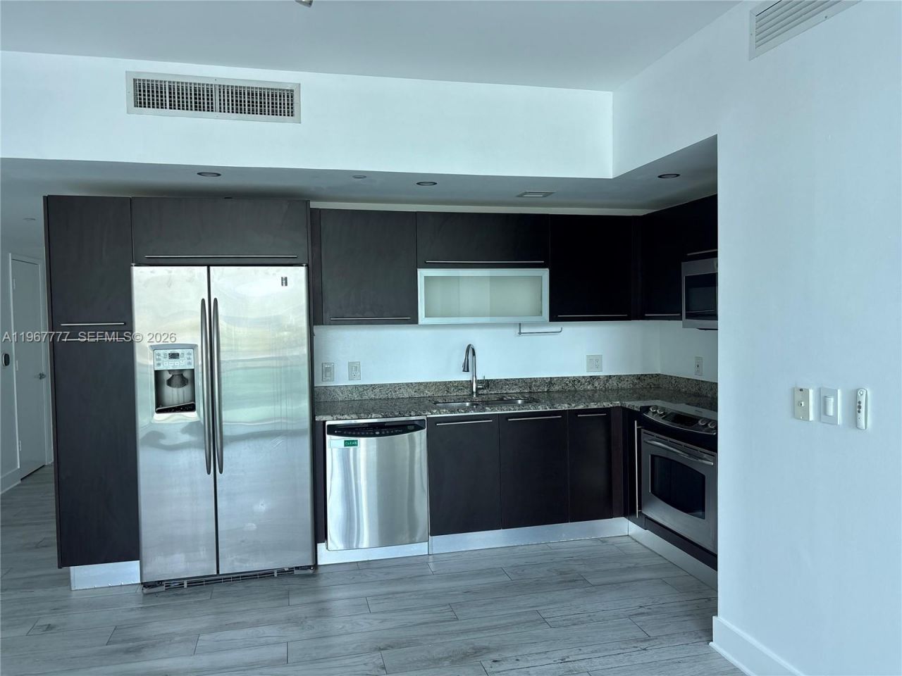 950 Brickell Bay Dr , Unit 2007, Miami, FL 33131 Photo