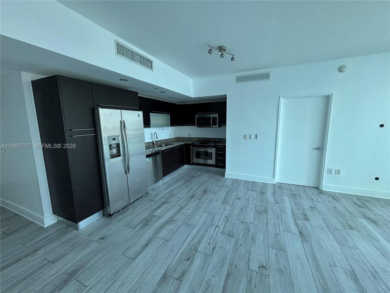 950 Brickell Bay Dr , Unit 2007, Miami, FL 33131 Photo