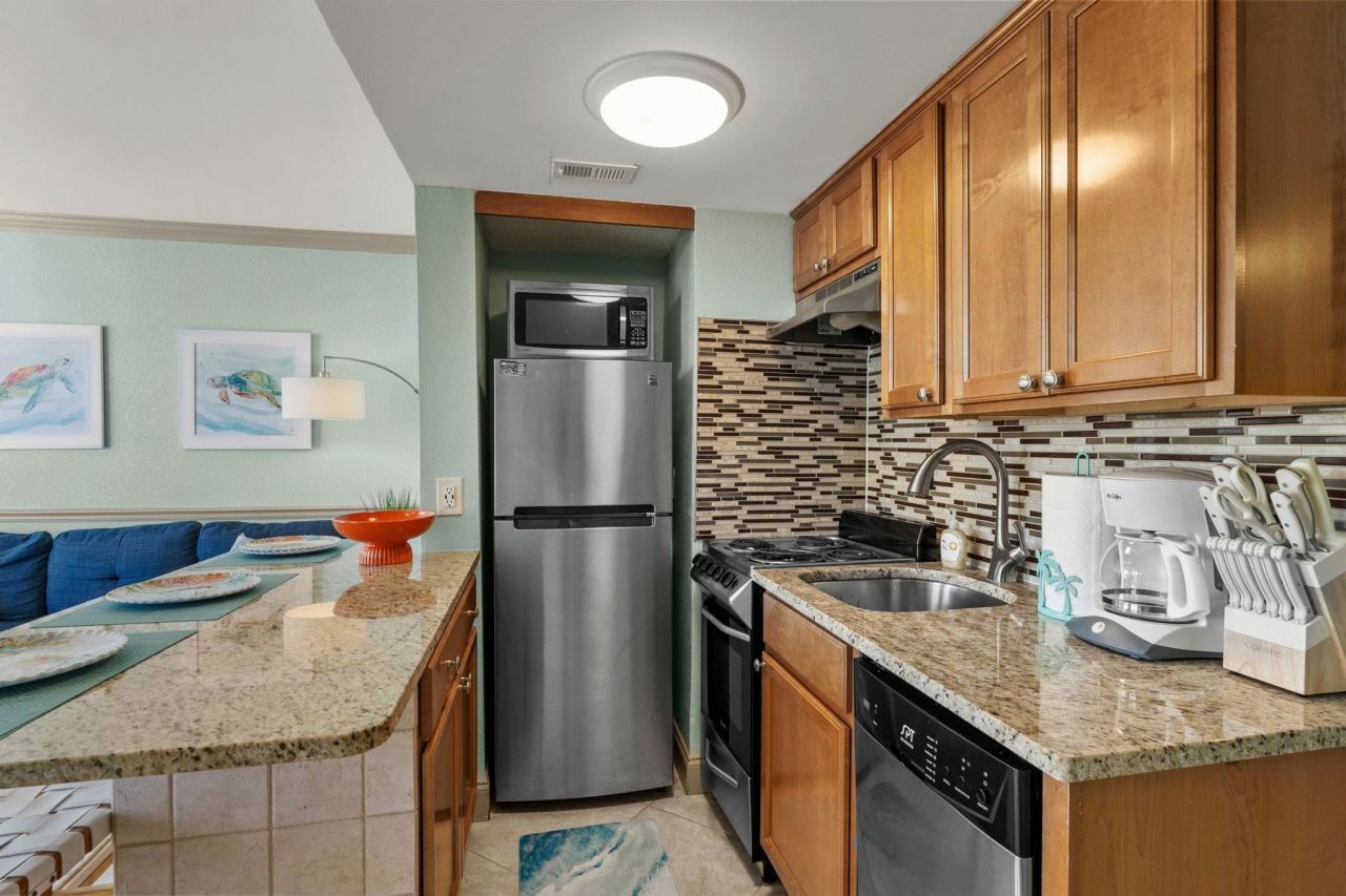 2310 N Ocean Blvd. Photo 14