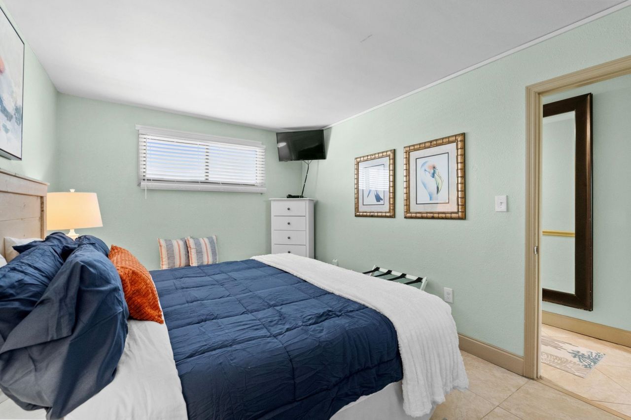 2310 N Ocean Blvd. Photo 24