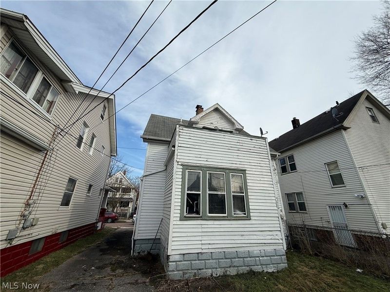 2912 E 119th Street, Cleveland, OH 44120 Photo 3