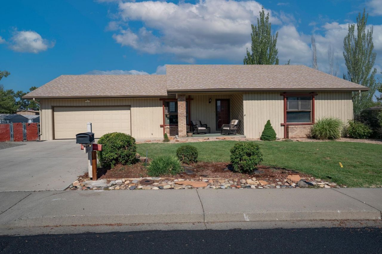 717 Bunker Drive, Grand Junction, CO 81506 Main Photo