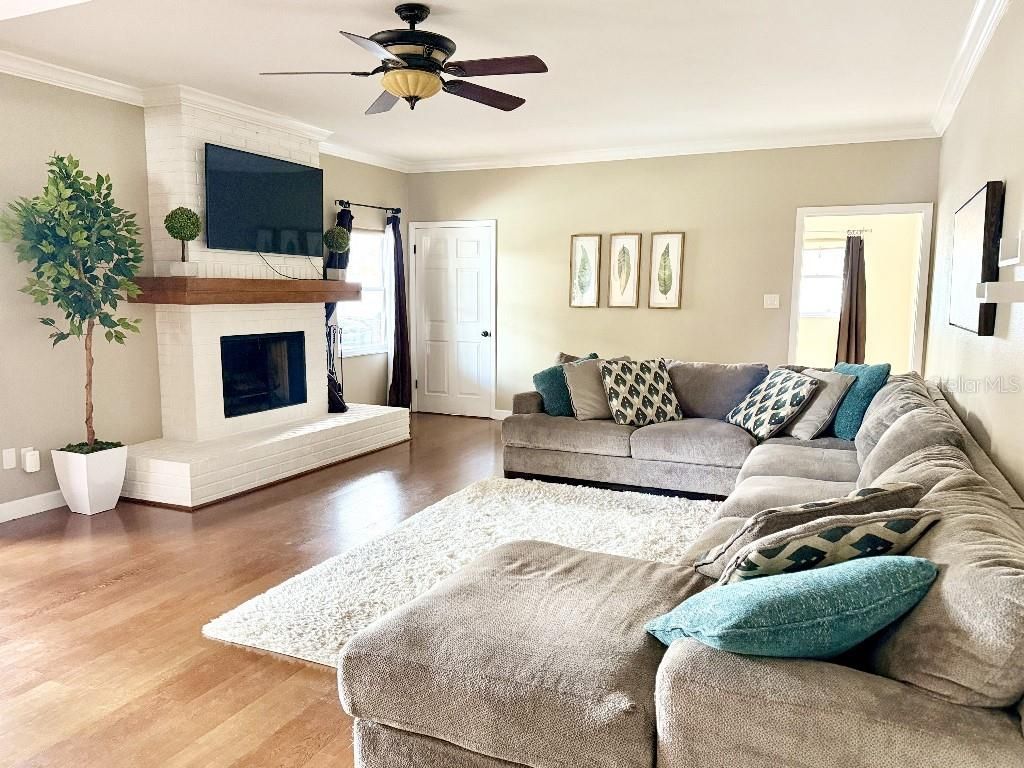 2563 Knotty Pine Way, Clearwater, FL 33761 Photo