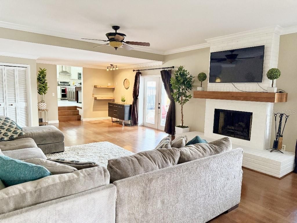 2563 Knotty Pine Way, Clearwater, FL 33761 Photo