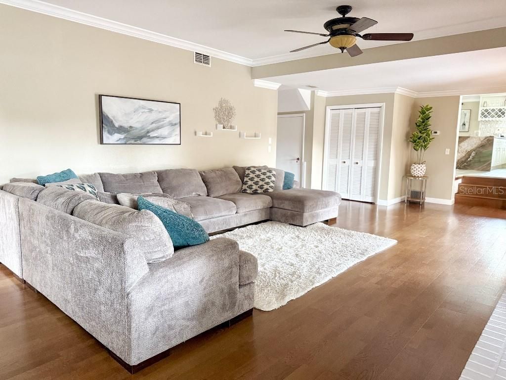 2563 Knotty Pine Way, Clearwater, FL 33761 Photo