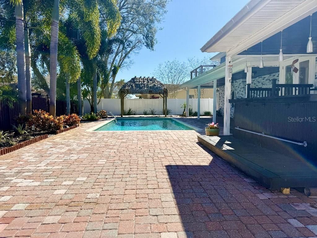 2563 Knotty Pine Way, Clearwater, FL 33761 Photo