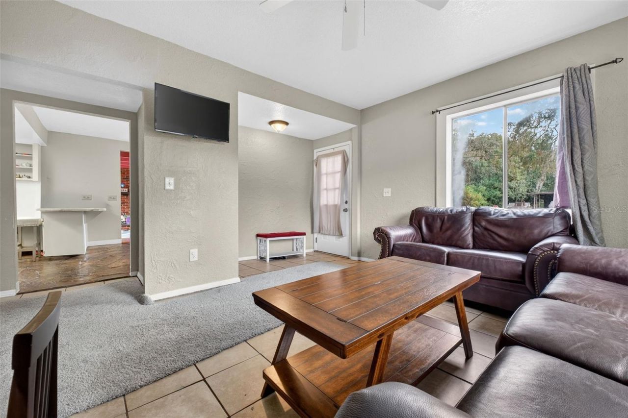 39243 Lizabeth Circle, Zephyrhills, FL 33542 Photo