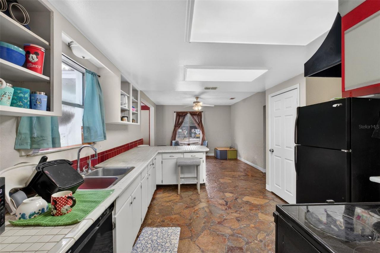 39243 Lizabeth Circle, Zephyrhills, FL 33542 Photo