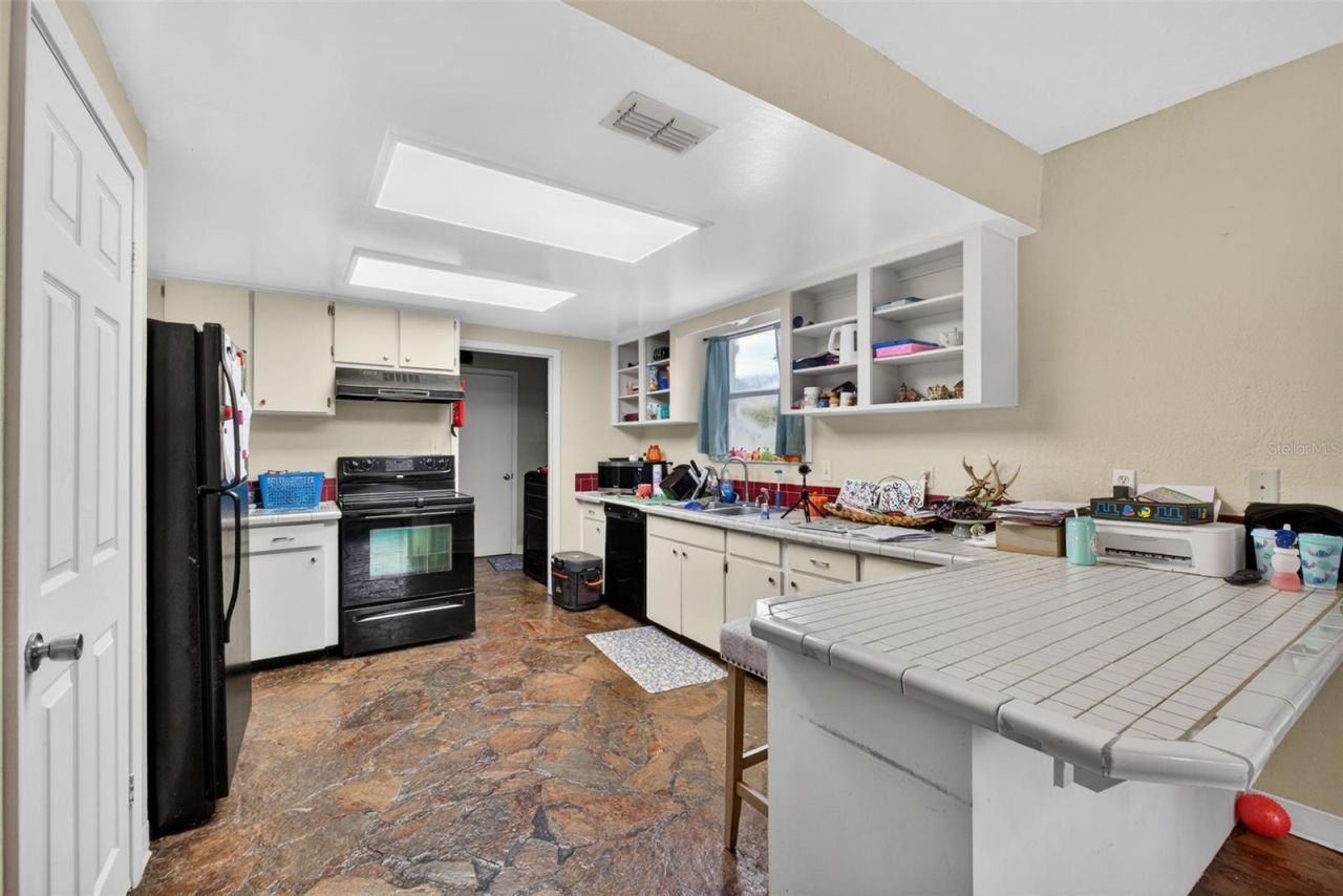 39243 Lizabeth Circle, Zephyrhills, FL 33542 Photo