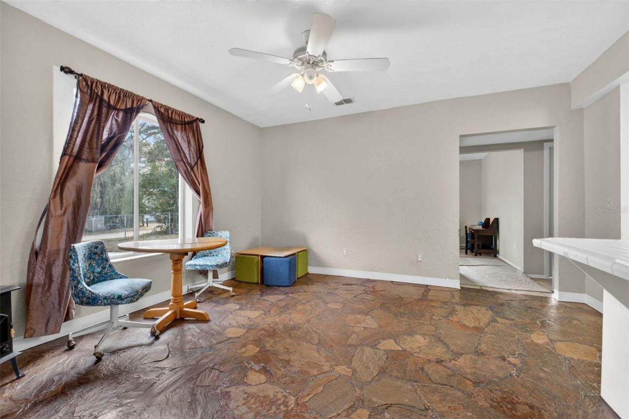 39243 Lizabeth Circle, Zephyrhills, FL 33542 Photo