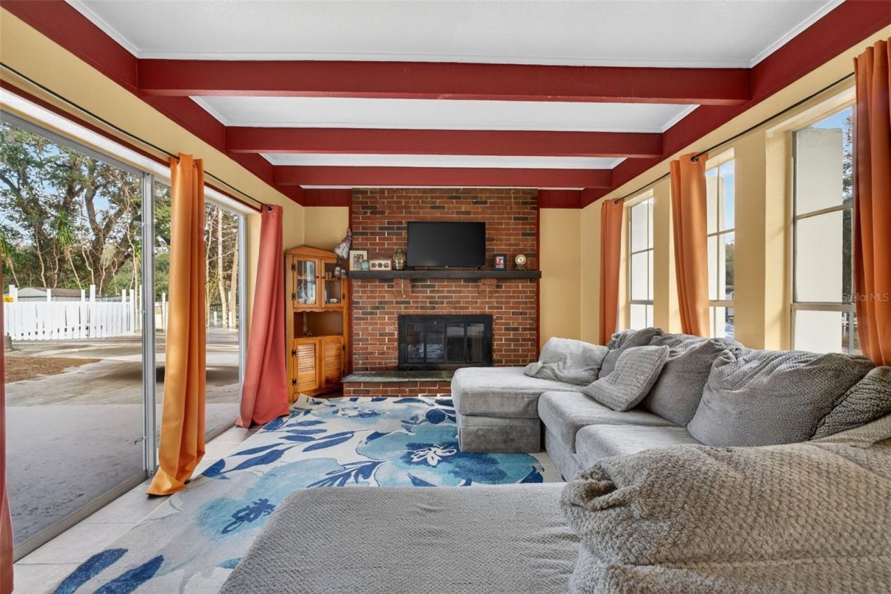 39243 Lizabeth Circle, Zephyrhills, FL 33542 Photo