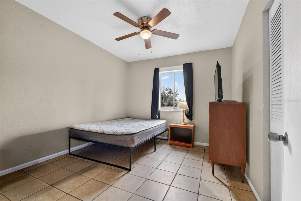 39243 Lizabeth Circle, Zephyrhills, FL 33542 Photo