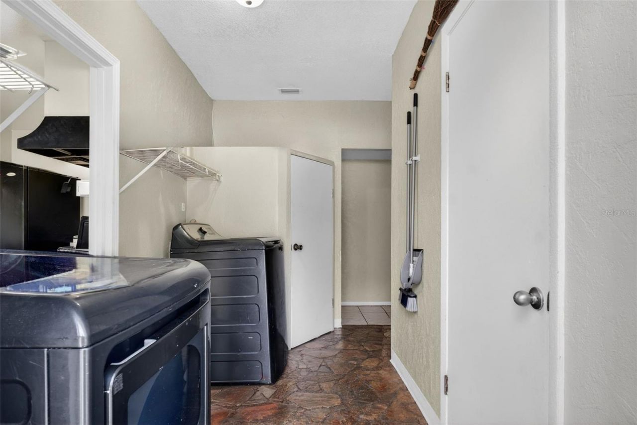 39243 Lizabeth Circle, Zephyrhills, FL 33542 Photo