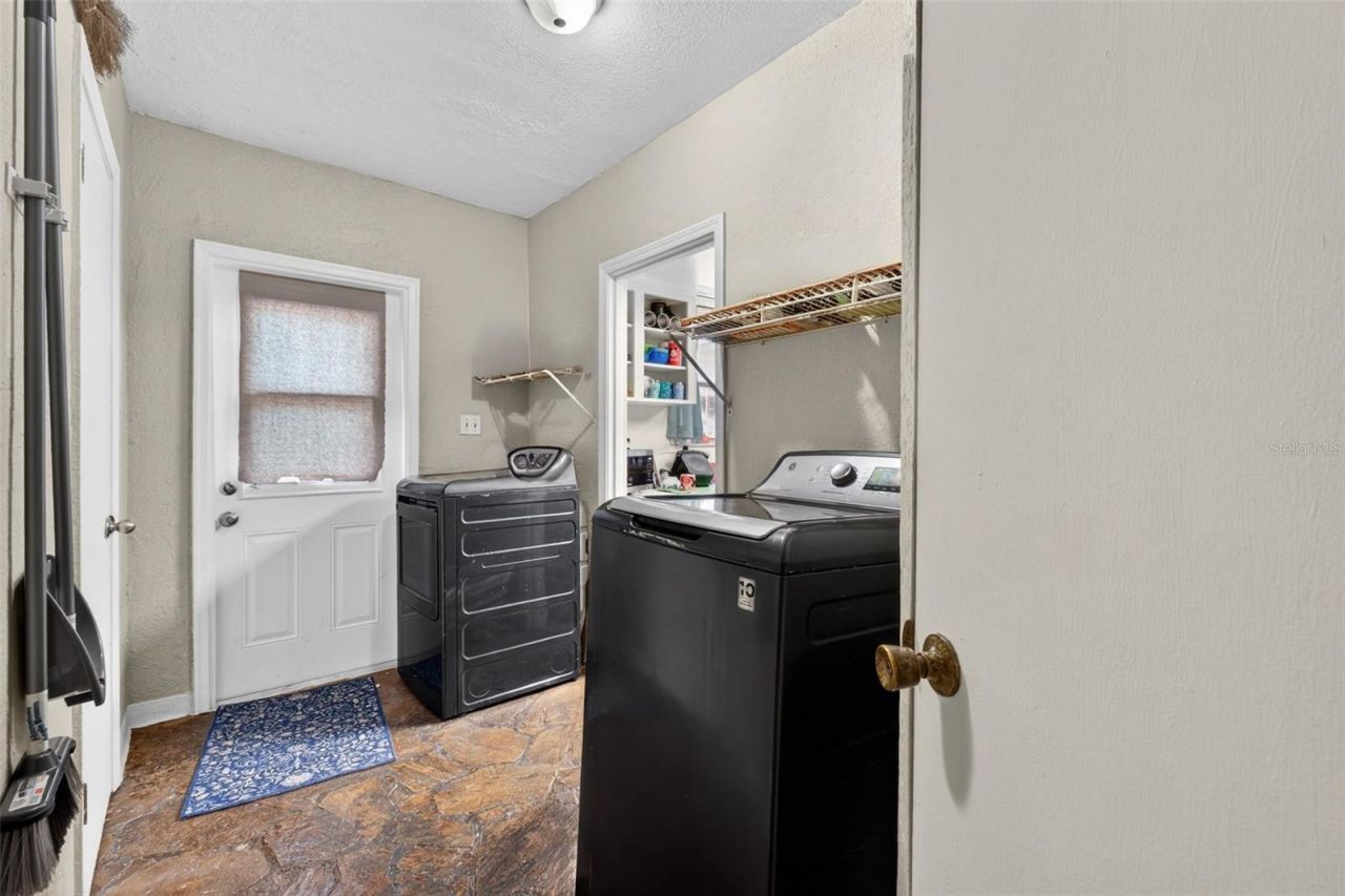 39243 Lizabeth Circle, Zephyrhills, FL 33542 Photo