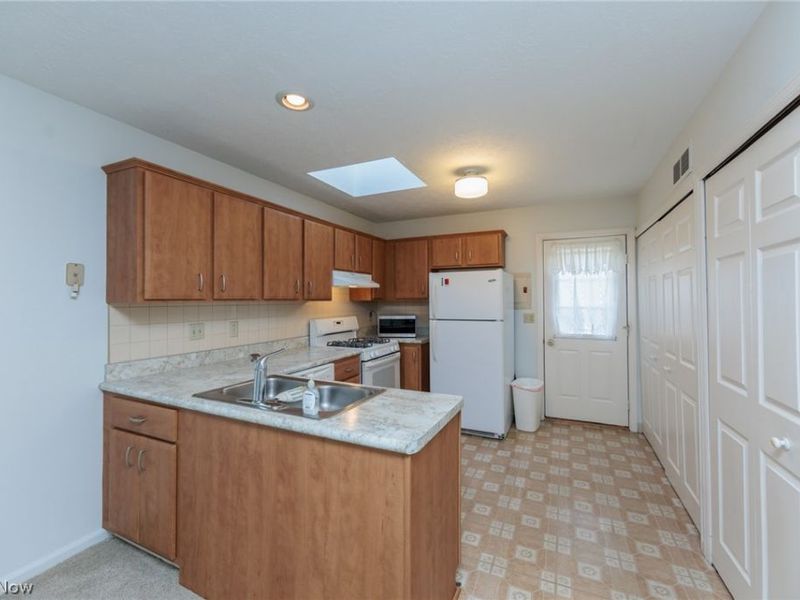 2217 Heather Lane, Unit 5, Twinsburg, OH 44087 Photo 13