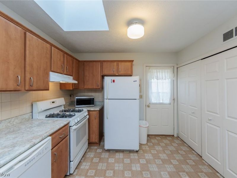 2217 Heather Lane, Unit 5, Twinsburg, OH 44087 Photo 14