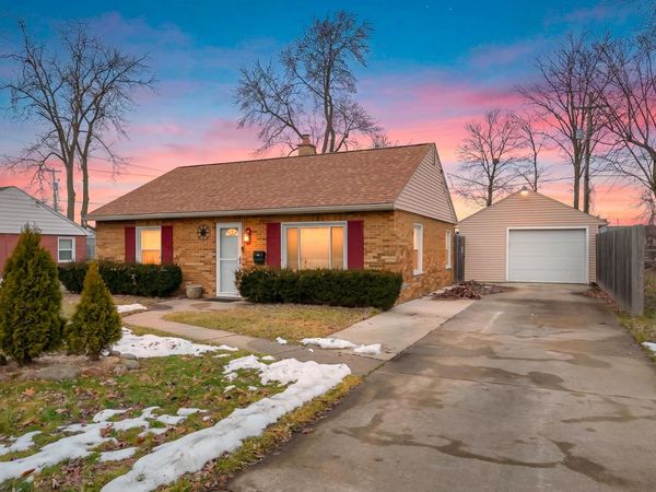 594 Waweenork Drive, Battle Creek, MI 49015