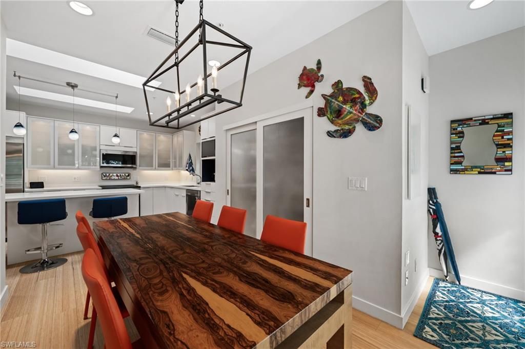 361 2nd St S, Naples, FL 34102 Photo