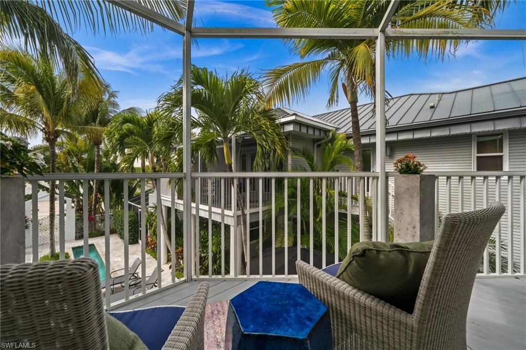 361 2nd St S, Naples, FL 34102 Photo