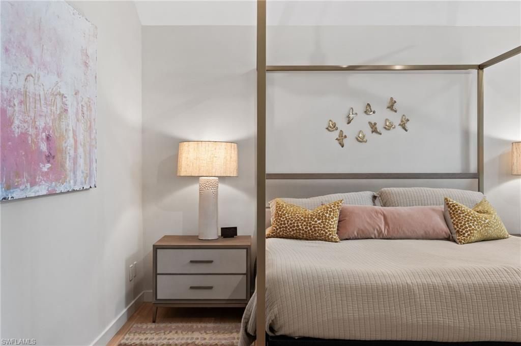 361 2nd St S, Naples, FL 34102 Photo