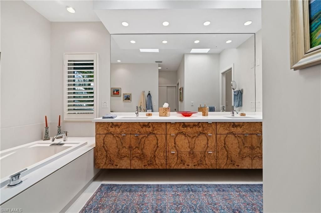 361 2nd St S, Naples, FL 34102 Photo