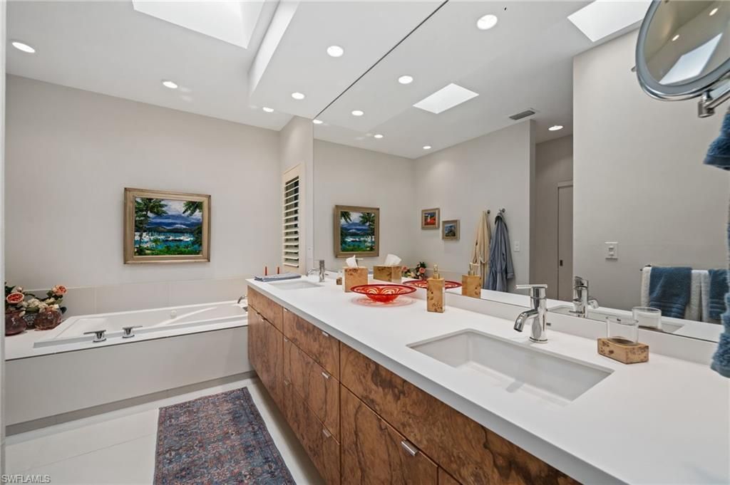 361 2nd St S, Naples, FL 34102 Photo