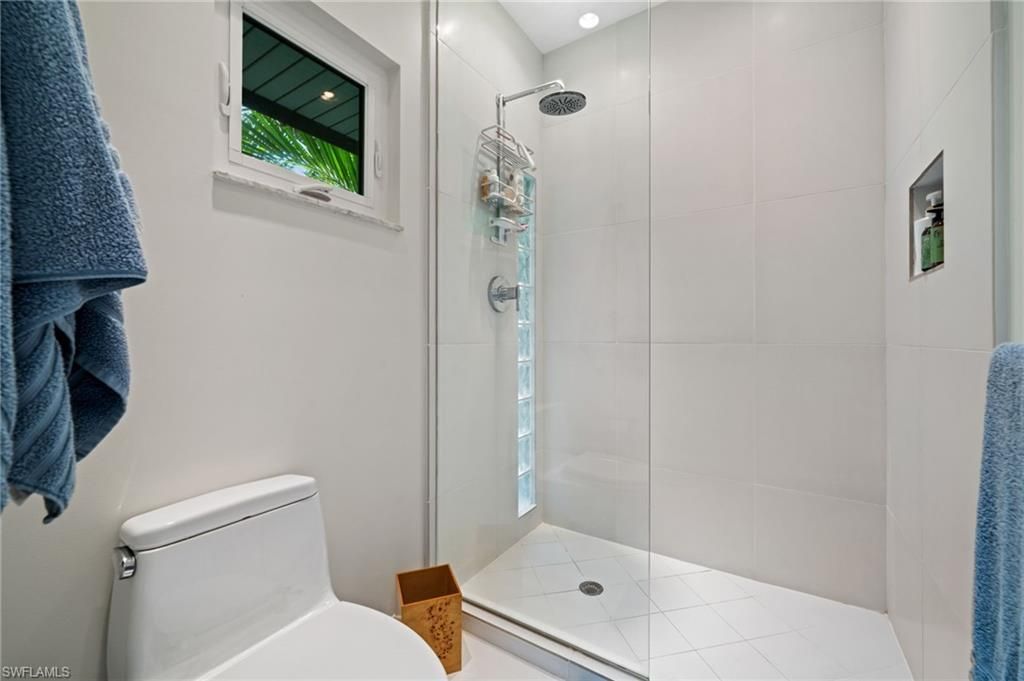 361 2nd St S, Naples, FL 34102 Photo