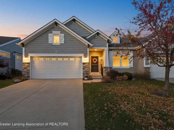 7537 Roxborough Lane, Grand Ledge, MI 48837