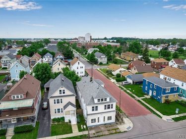 72 Sunset Street, Buffalo, NY 14207