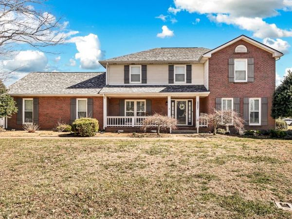 2207 Tom Dr , Clarksville, TN 37043