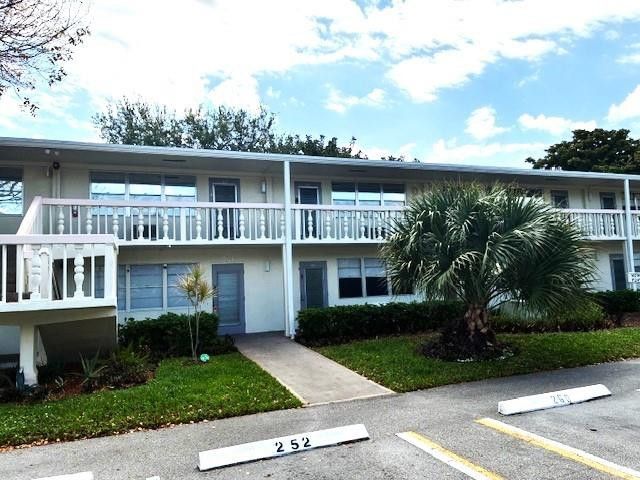 260 Newport P Deerfield Beach, FL 33442