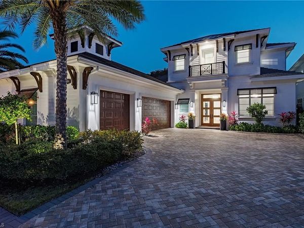 6830 Mangrove AVE, NAPLES, FL 34109