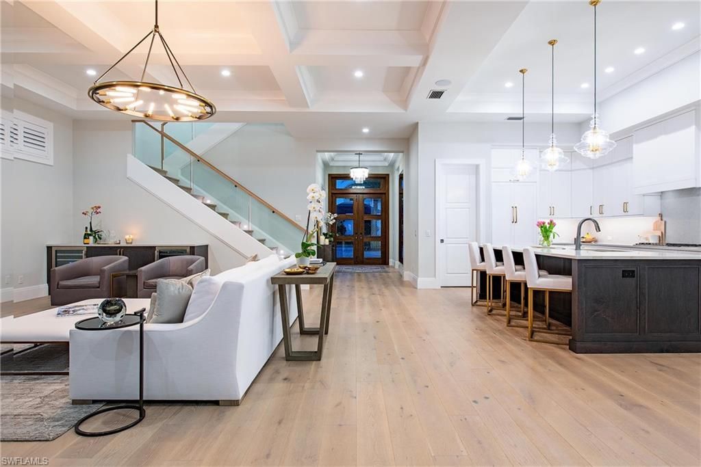 6830 Mangrove Ave, Naples, FL 34109 Photo