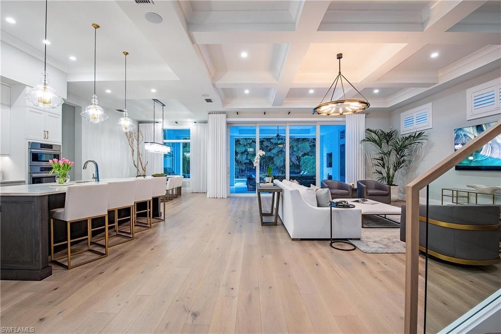 6830 Mangrove Ave, Naples, FL 34109 Photo