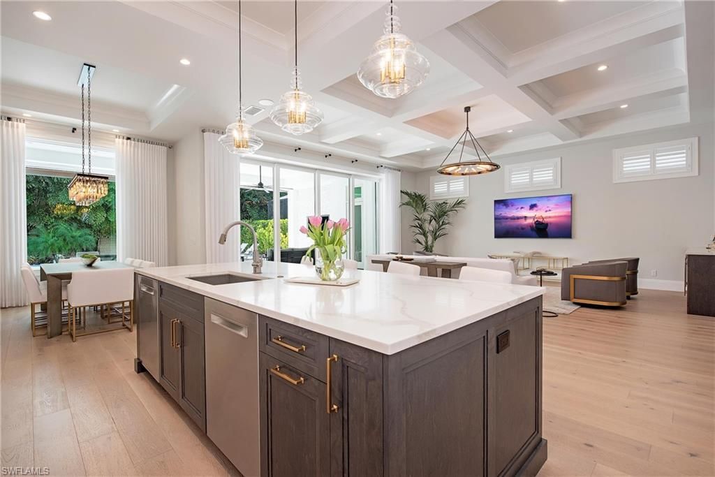 6830 Mangrove Ave, Naples, FL 34109 Photo