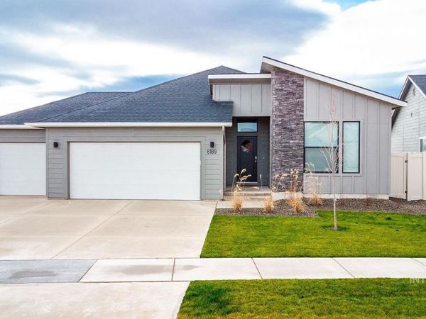 6189 W Karpathos St, Meridian, ID 83646
