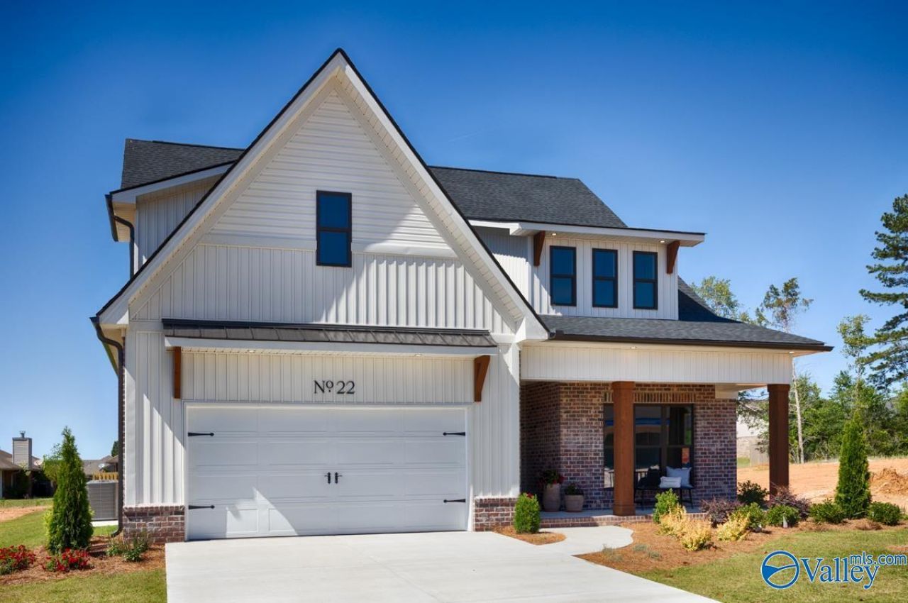 22 Belle Park Lane SW Huntsville, AL 35803