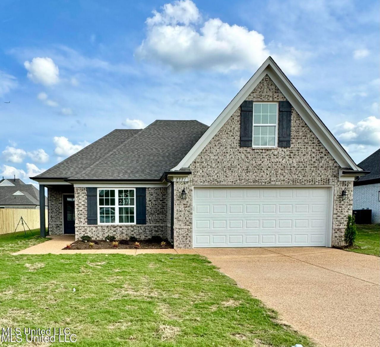 6469 E John Hamilton Way, Olive Branch, MS 38654 Main Photo