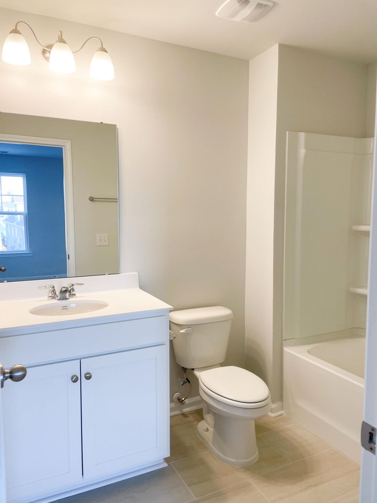 640 Chigwell Springs Lane Photo 12