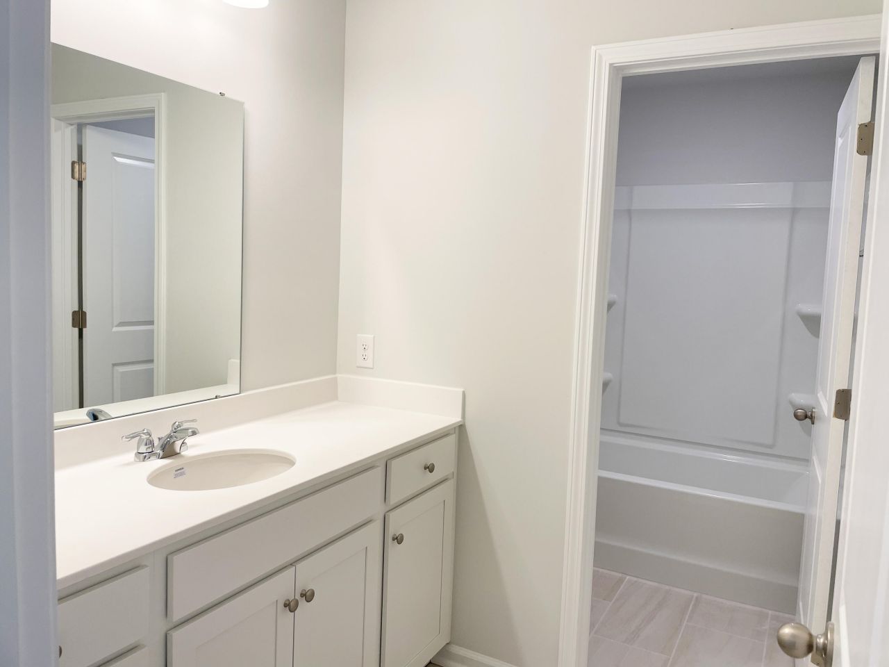 640 Chigwell Springs Lane Photo 14