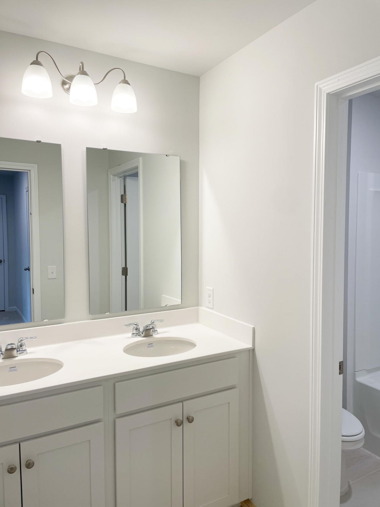 640 Chigwell Springs Lane Photo 16