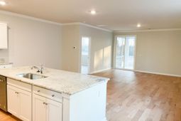 640 Chigwell Springs Lane photo 4