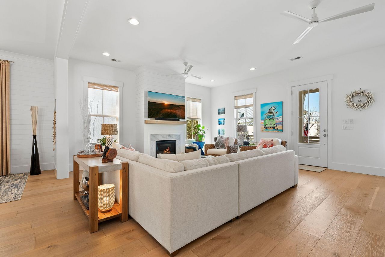 2523 Helmsman Road Photo 12