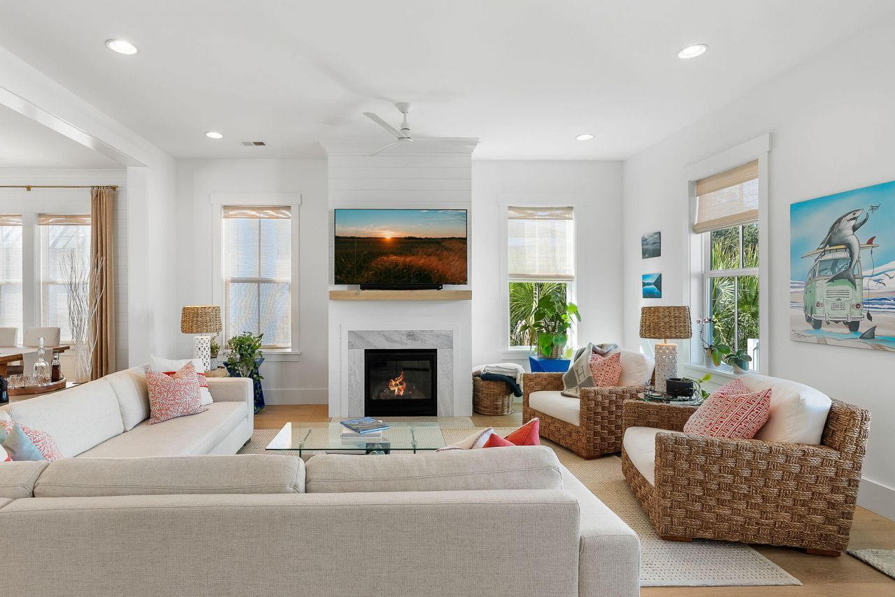 2523 Helmsman Road Photo 9