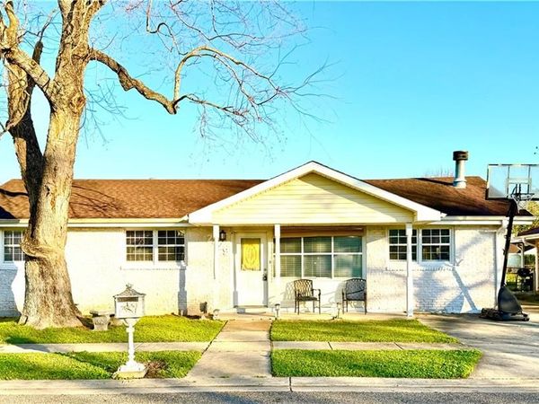 2229 RIVERLAND Drive, Chalmette, LA 70043